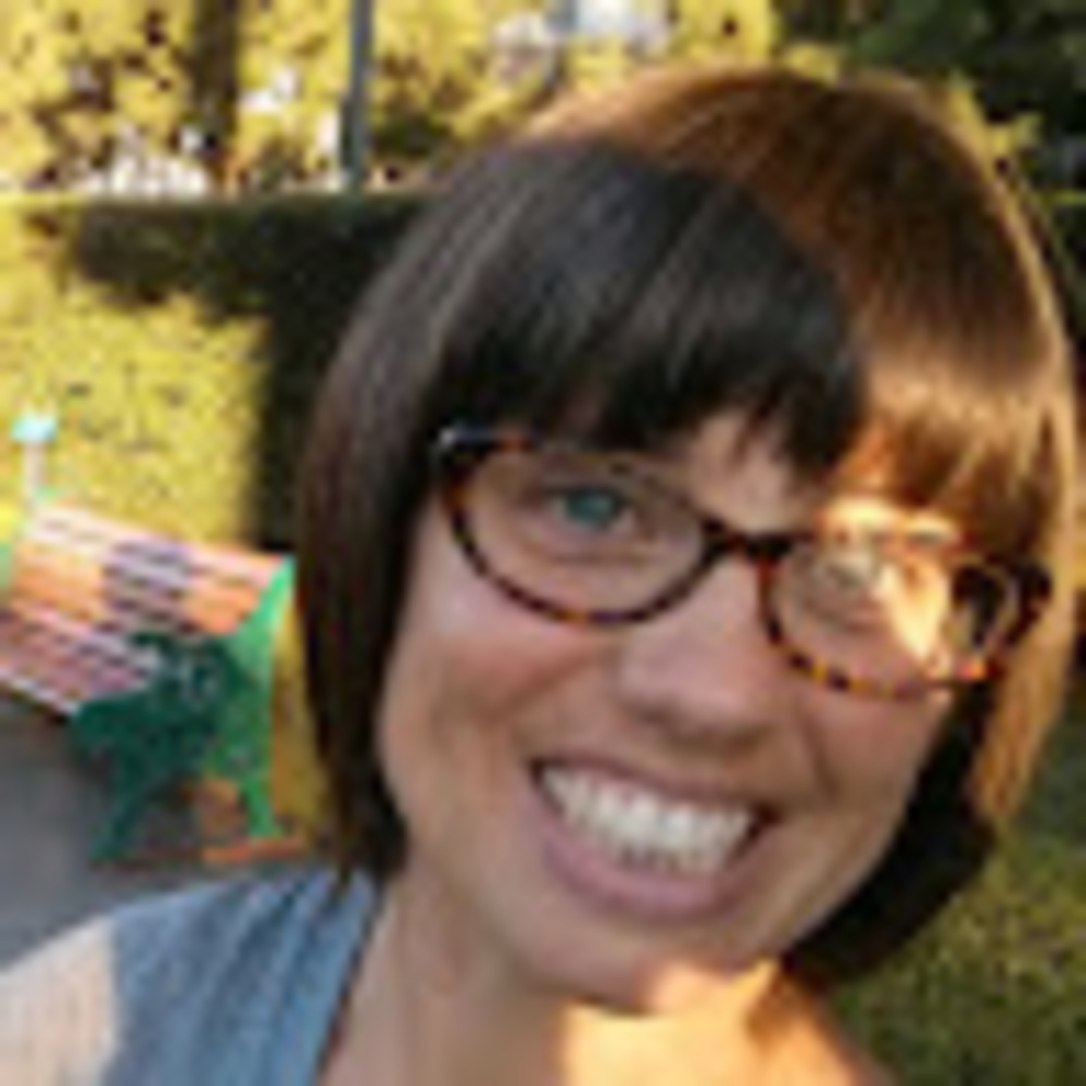 Meet your Posher, Claudia